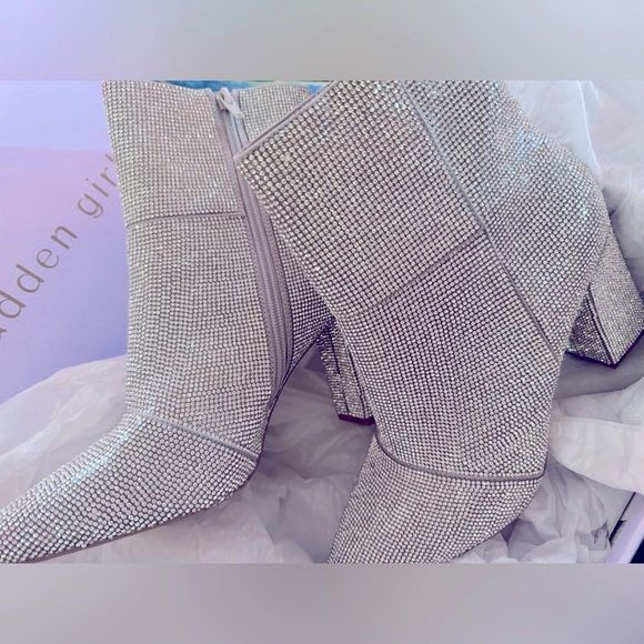 Madden Girl Jewelled Ankle Boots - Picture 4 of 7